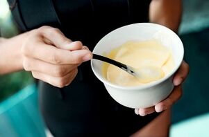 Usar champú casero puede restaurar el cabello dañado